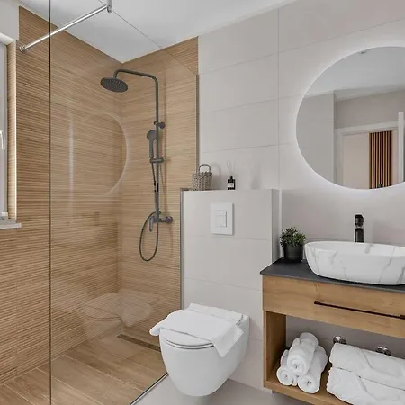 Easy Times 2 - Exklusiv * מאקרסקה