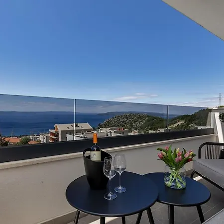 Easy Times 2 - Exklusiv * מאקרסקה