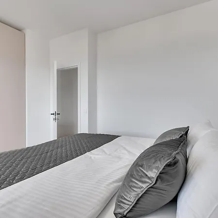 Easy Times 2 - Exklusiv דירה מאקרסקה