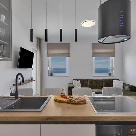 Easy Times 2 - Exklusiv * מאקרסקה